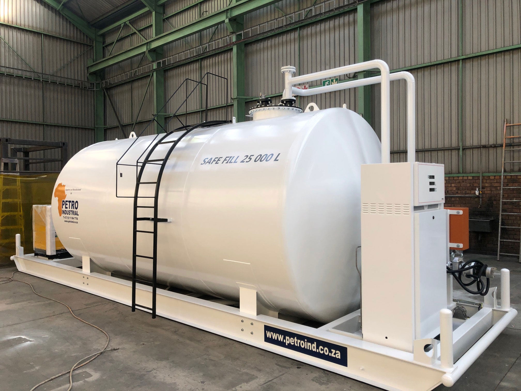 PETRO Industrial Cylindrical Fuel Storage Tank with Generator and Bowser